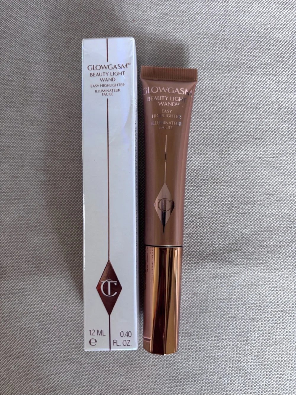 Charlotte Tilbury Glowgasm Beauty Light Wand - Bronze Tone Highlighter